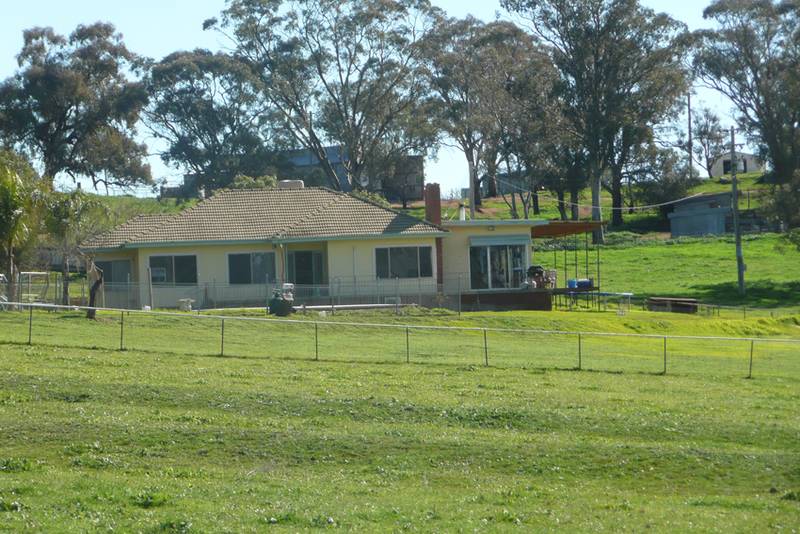Rothesay, Canowindra Road, Walli/Canowindra Picture 1