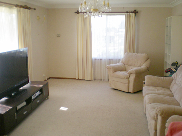 2 Endeavour Avenue, Orange Picture 2