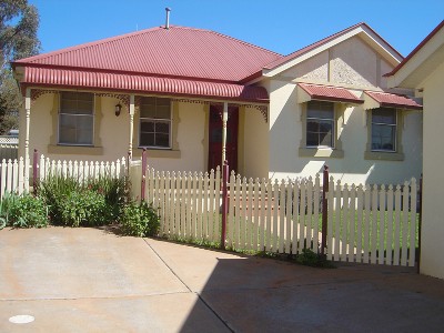 QUALITY DUPLEX IN GOOD LOCATION Picture