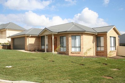 LOW MAINTENANCE HOME Picture LOW MAINTENANCE HOME Picture