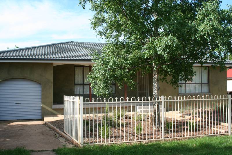 27 Dalton Street, Orange Picture 1