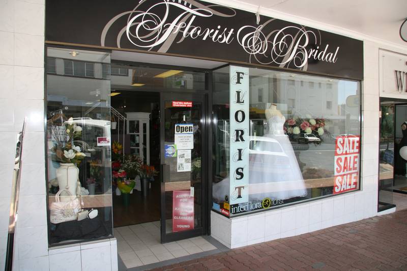Cowra Florist & Bridal, 97 Kendall Street Picture 1