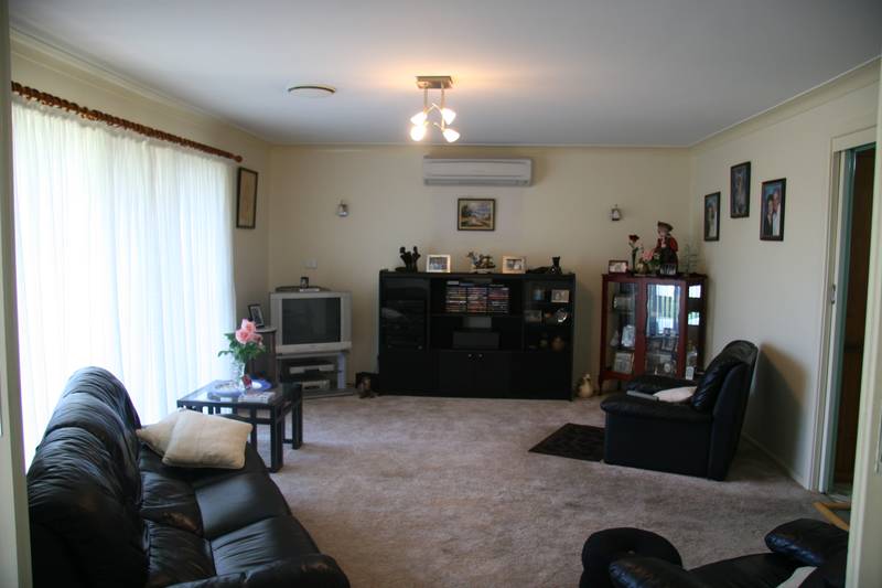 1 Talinga Place, Orange Picture 2