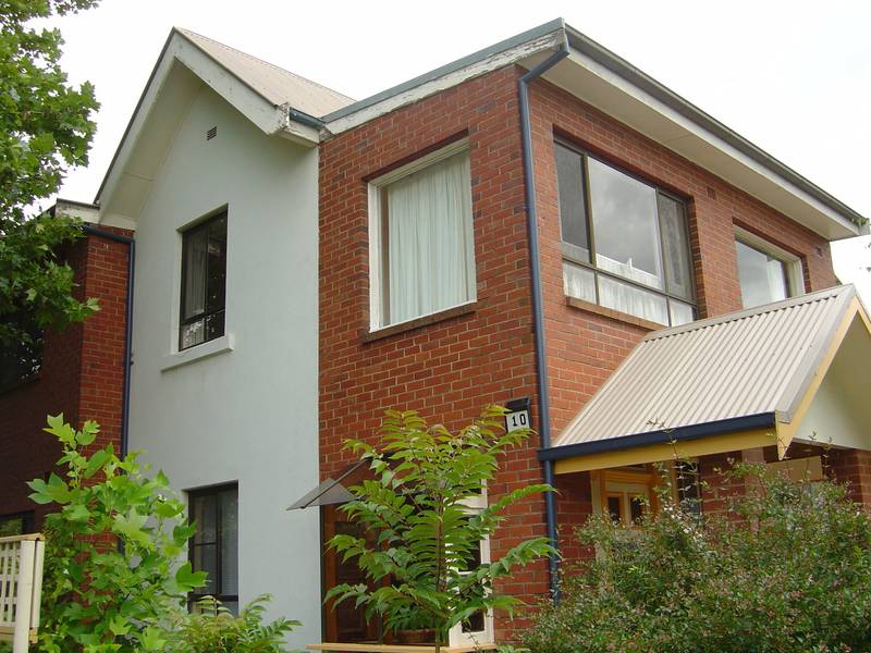 1&2/10 Summer Street Picture 1