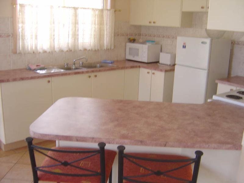 121 Woodward Street Picture 3