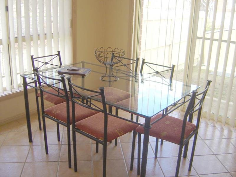 121 Woodward Street Picture 2