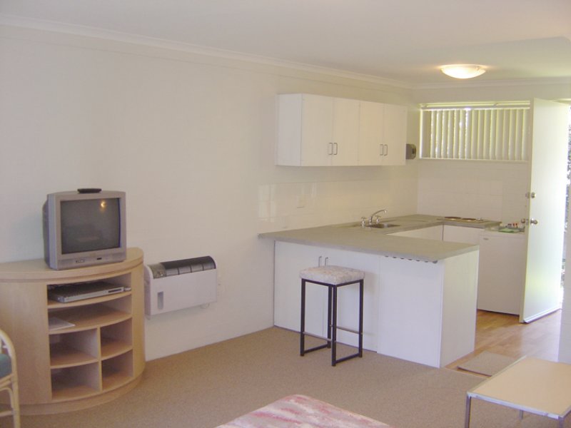 399 Summer Street East Picture 1