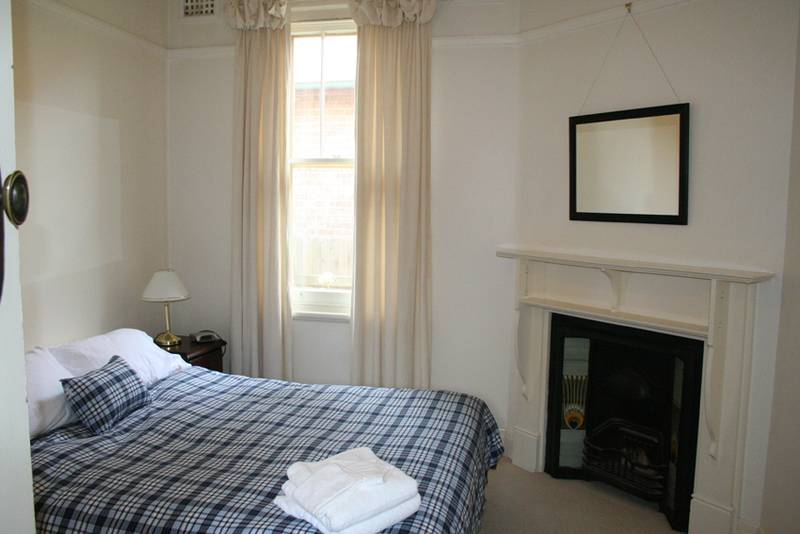 91 Moulder Street Picture 3