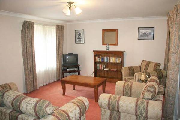 5 of 66 March Street, Orange Picture 2