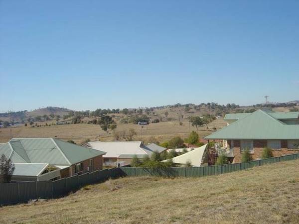 9 Sophie Drive, Orange Picture 1