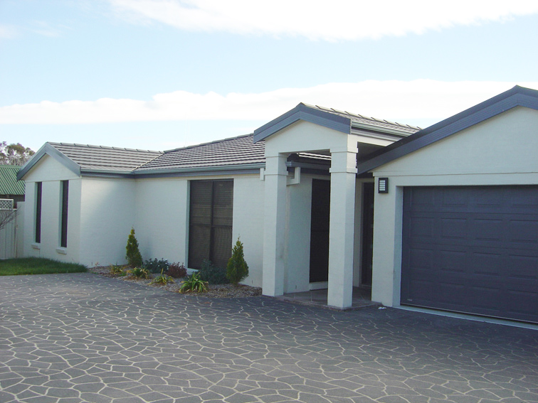 units 4&5/137 Woodward Street Picture 1