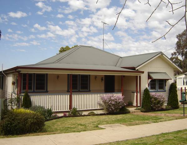 90 Edward Street Picture 1