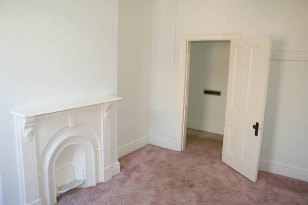 PRIME LOCATION CLOSE TO CBD & TAFE Picture 2