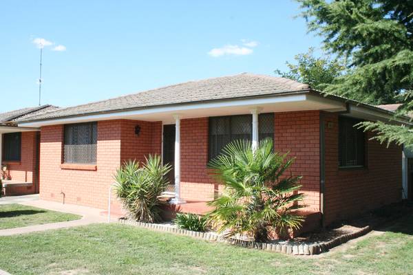 1 of 61 Bletchington Street, Orange Picture 1