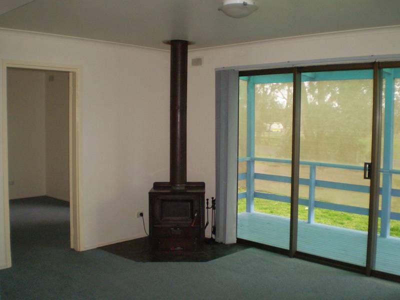 "A LITTLE RIPPER" Picture 3