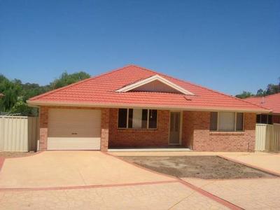 'Villa Mara' Trafalgar Street Unit Complex Picture 'Villa Mara' Trafalgar Street Unit Complex Picture