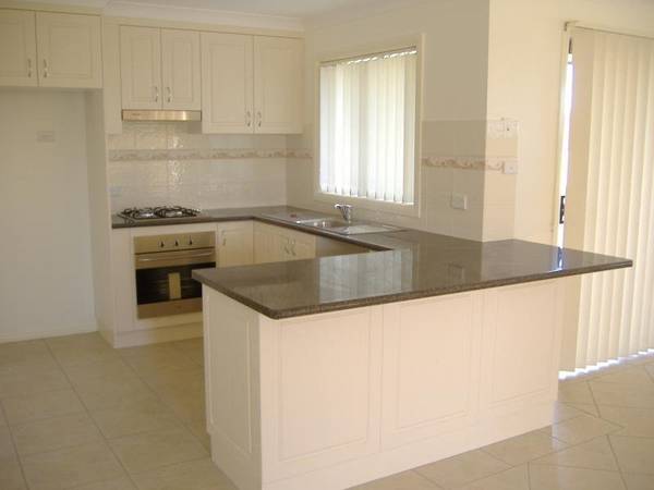 BRAND NEW UNITS - MAKE A CLOSE OFFER Picture 2