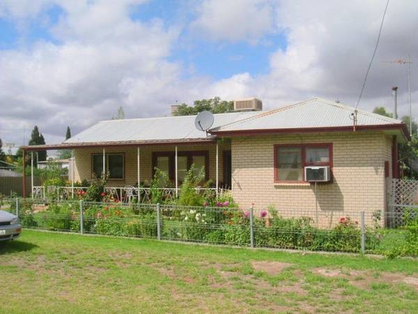 Central Location Picture 2