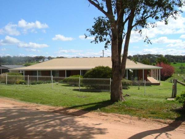 Home on Acres Picture 1