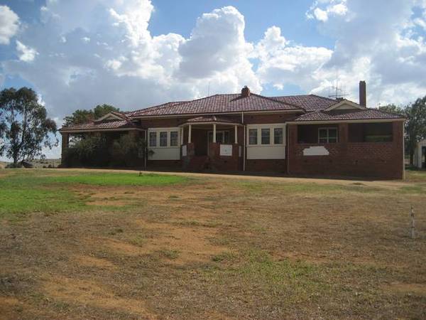 Leacliff - Parkview
911ha - 2253 ac Picture 2