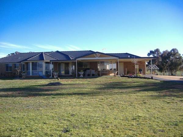 Quality Urban Home Picture 2