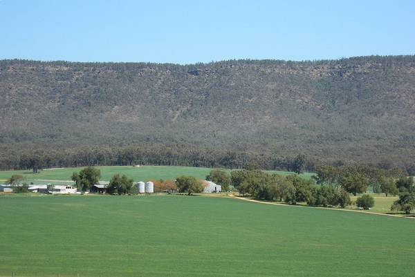 Talk About the Best of Both Worlds..... Picture 1