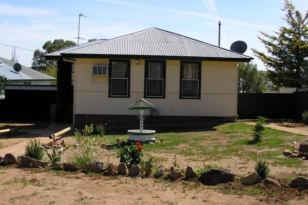 Two Street Frontages Picture 1