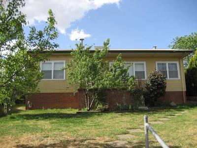 Walk to Town Picture Walk to Town Picture