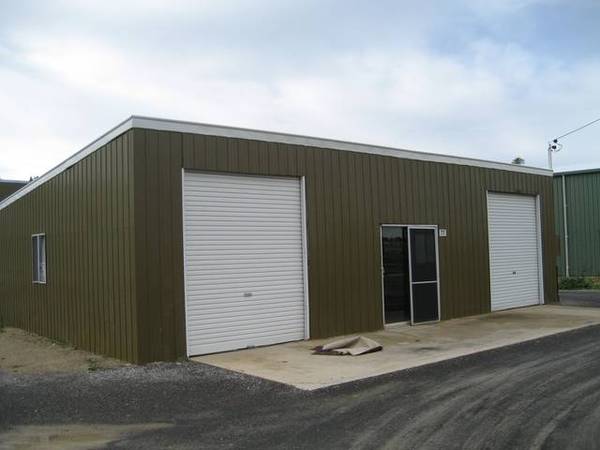 Vacant Warehouse Picture 1