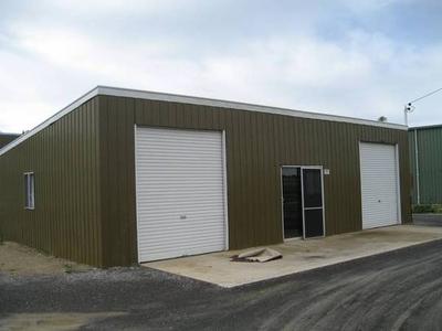 Vacant Warehouse Picture