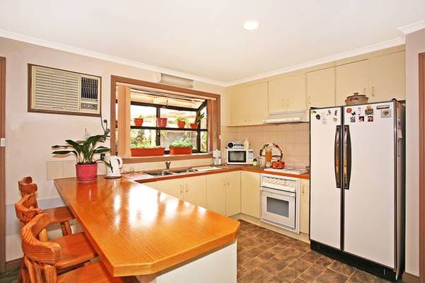 BRILLIANT BEACH SIDE LOCATION Picture 2