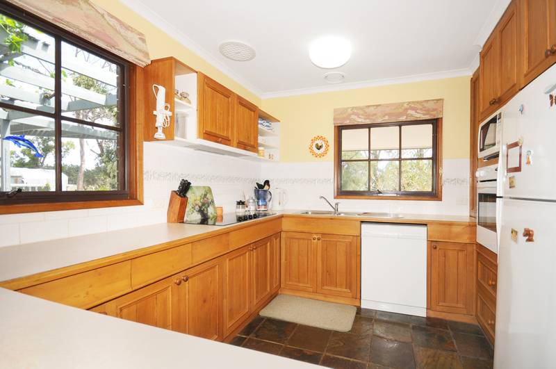 PRIVATE 3 ACRE RETREAT Picture 2