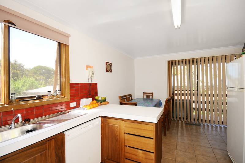 BEACH SIDE OF SUNSET STRIP Picture 2