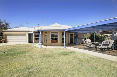 FAMILY HOME - BIG BLOCK - NORTH FACING & PRICED TO SELL Picture