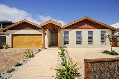 ONE LEVEL LIVING IN LUXURY Picture ONE LEVEL LIVING IN LUXURY Picture