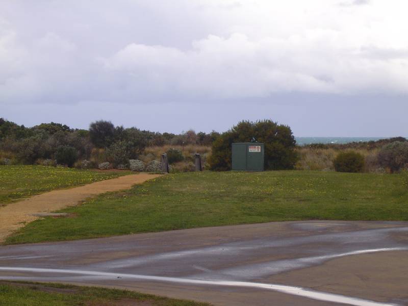 CLOSE TO BEACH Picture 2