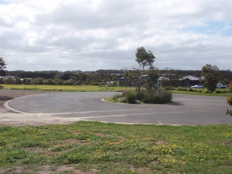 STUNNING NORTHERLY ASPECT Picture 3