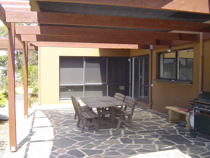 PERFECT FOR THE EXECUTIVE FAMILY Picture 2