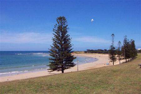 NEW HOME SITE IN OLD TORQUAY Picture 3