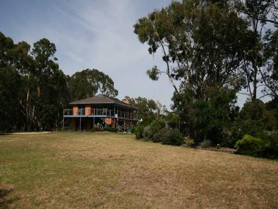 THE BEST OF COAST & COUNTRY Picture