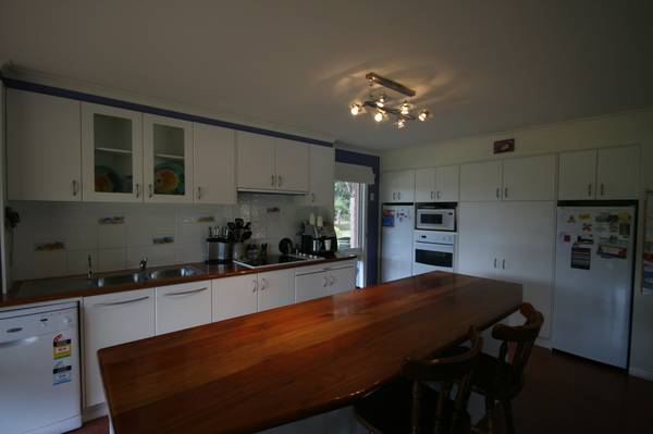 THE BEST OF COAST & COUNTRY Picture 3