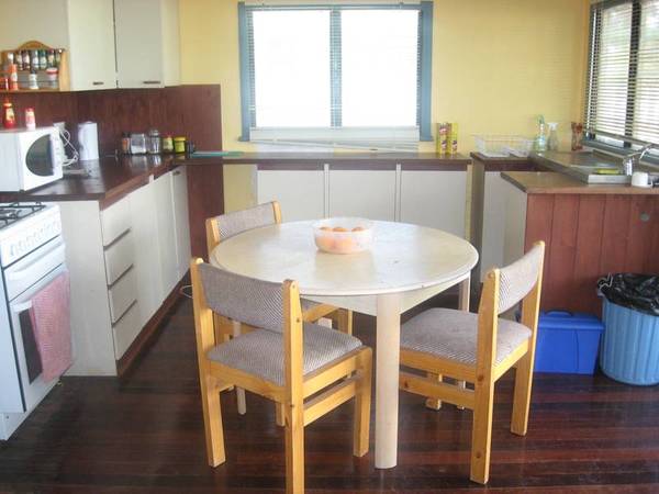 OWNER SAYS SELL!! Picture 2