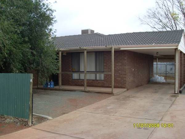 $440.00 p/w 6 bedrooms Picture 1