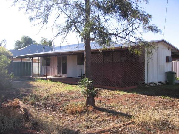 Varden Street Picture 1