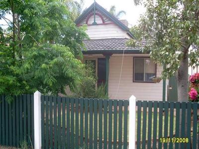 $340.00 p/w
Walking distance to town. Picture $340.00 p/w
Walking distance to town. Picture