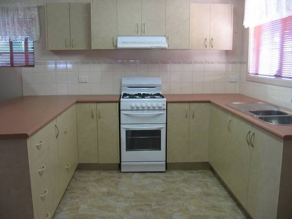 BREAK LEASE Picture 3