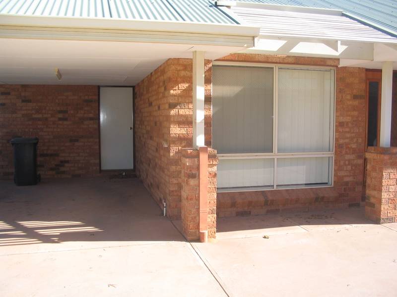 CLOSE TO AMENITIES Picture