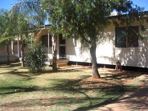 NEAT AND TIDY DUPLEX Picture 1