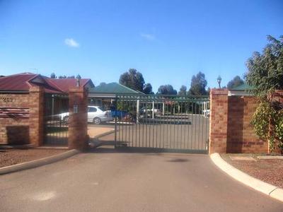 SECURITY! & POOL Picture SECURITY! & POOL Picture