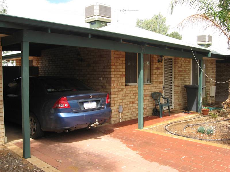 GREAT BUYING @ $205K Picture 1